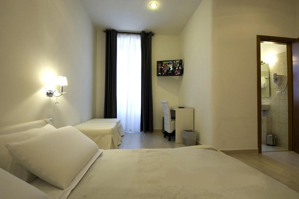 Vatican Roman Suite Room photo